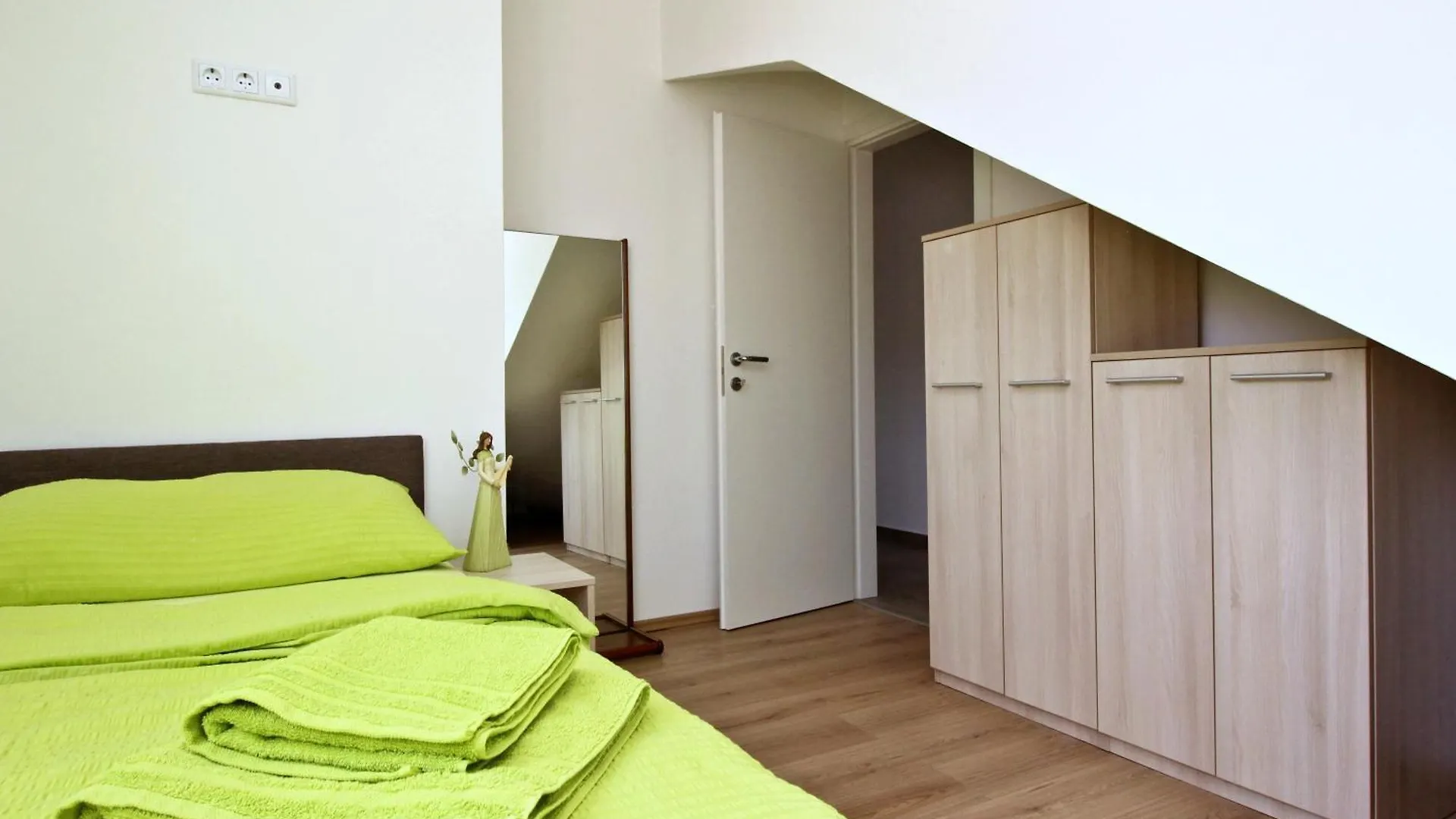 Apartment Ivo P. Silo  Guest house Silo (Krk)