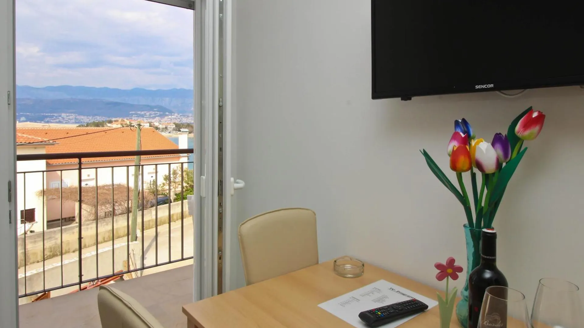 Apartment Ivo P. Silo  3*, Silo (Krk)