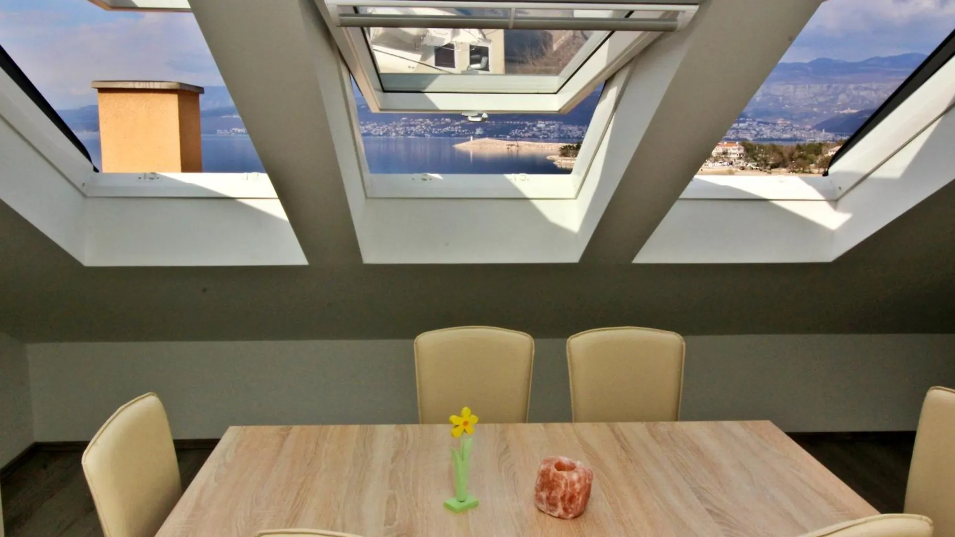 Apartment Ivo P. Silo  Guest house Silo (Krk)