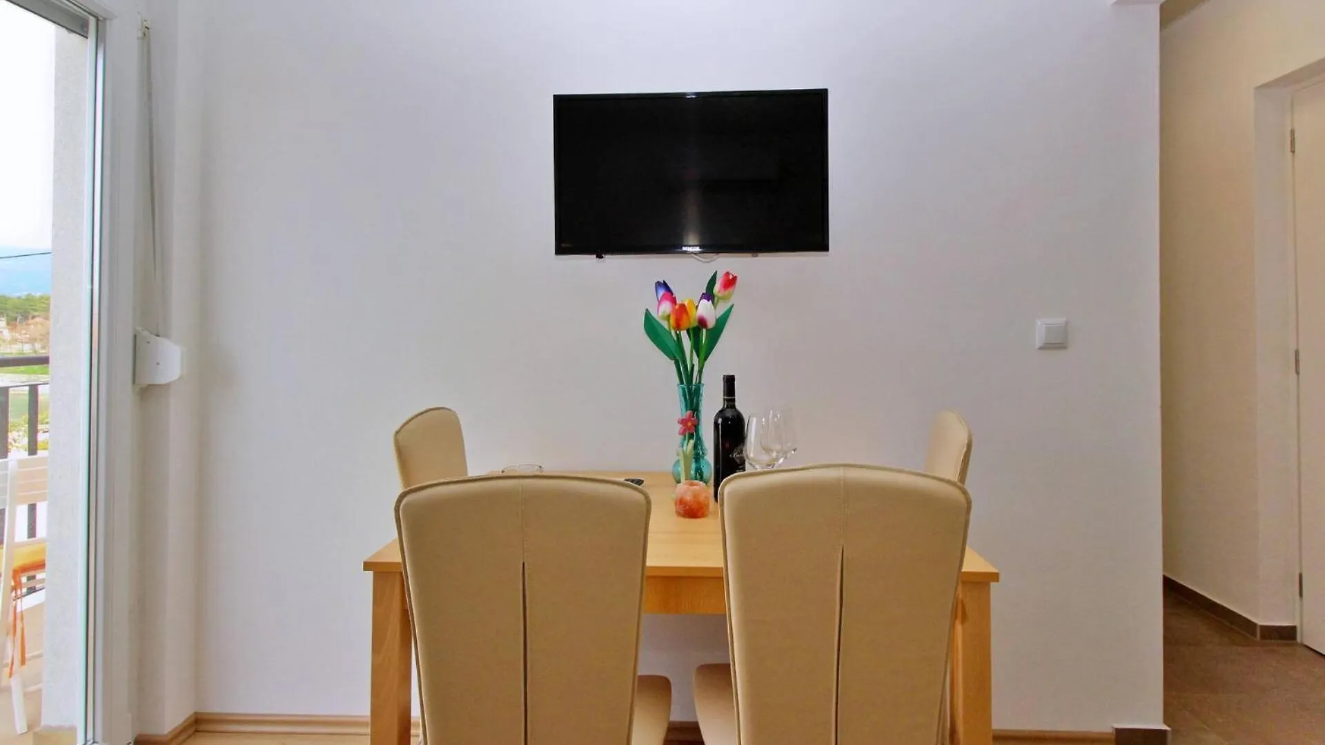 Apartment Ivo P. Silo  3*, Silo (Krk) Croatia